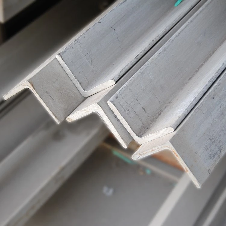 Acciaio inossidabile 304 Bar angolare laminato a caldo 1.4301 SUS304 TP304 SS Angolo ferro 30*30*3mm 0